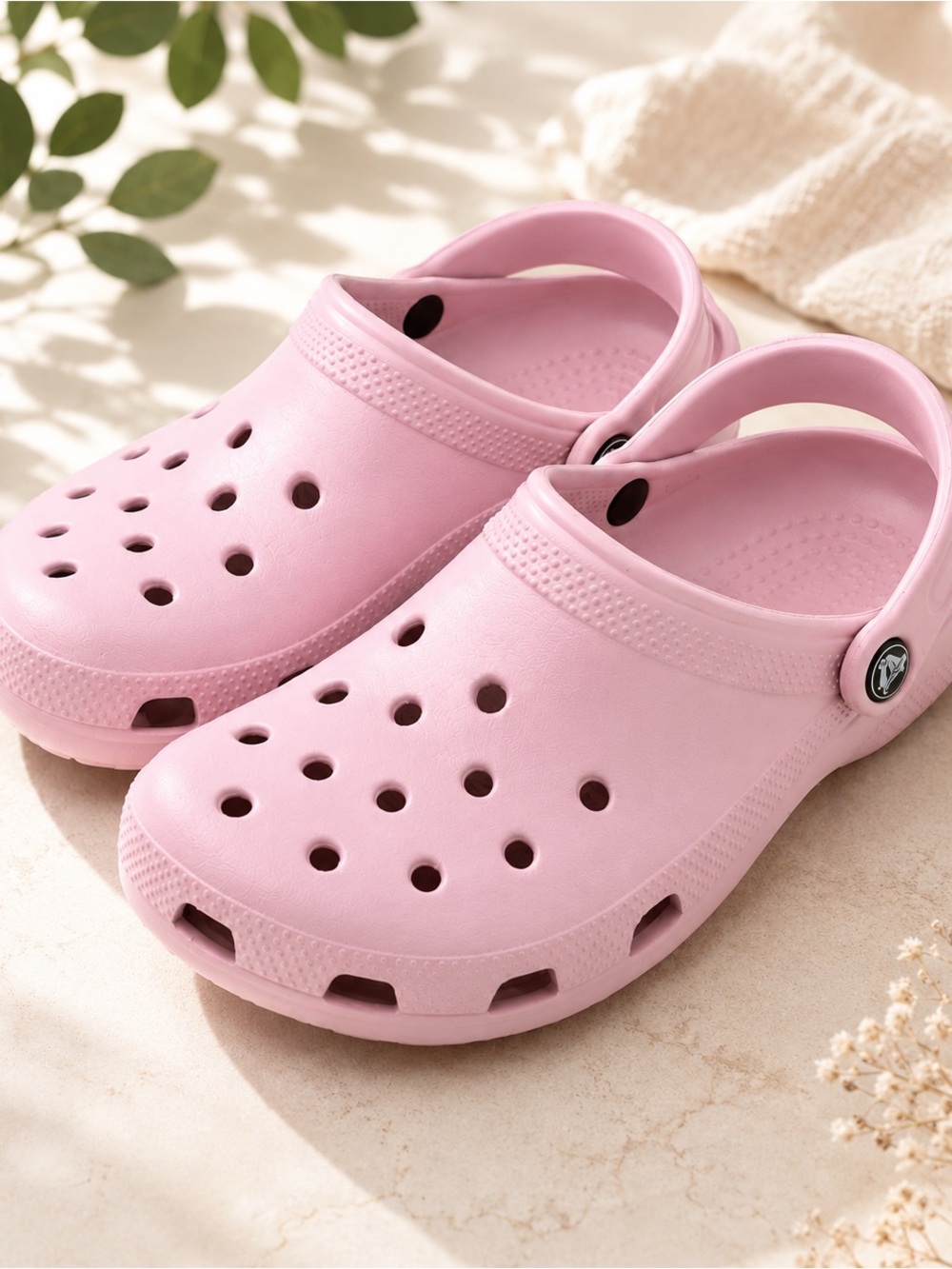 Baby Pink CROCS Classic Clogs • Lightweight Slip-On Comfort Shoes • Women’s Sz 8